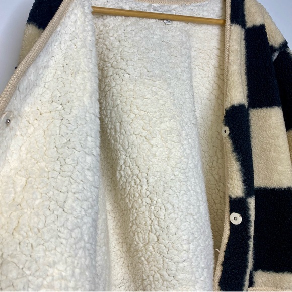 Moon River Check Sherpa Jacket - Picture 7 of 9